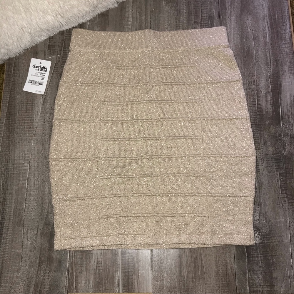 Mini pencil skirt💕